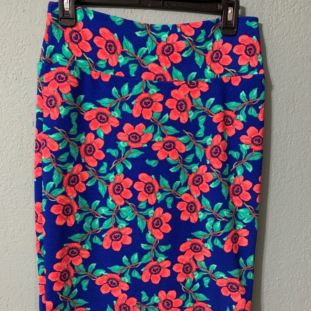 LuLaRoe Cassie Skirt.